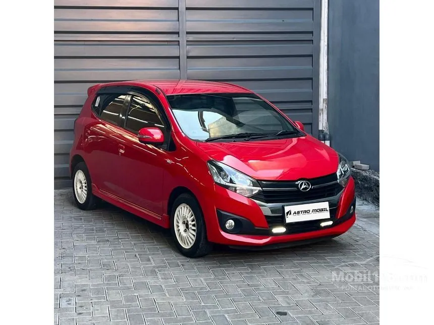 Jual Mobil Daihatsu Ayla 2017 R Deluxe 1.2 di Jawa Timur Automatic Hatchback Merah Rp 114.999.000