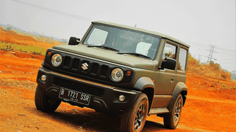 Indent Suzuki Jimny Bisa 20 Tahun dan Masih Ada yang Nekat Tunggu