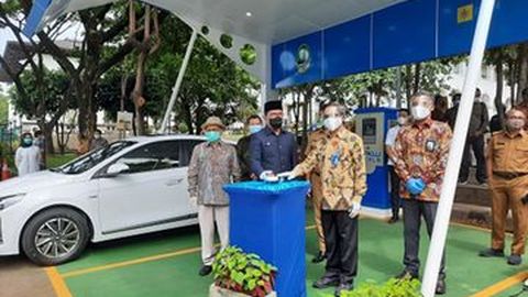 Isi Daya Kendaraan Listrik Kini Bisa Dilakukan di Bandung