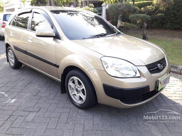 KIA Mobil Bekas Baru dijual di Surabaya Jawa-timur KIA Mobil Bekas Baru dijual di Surabaya Jawa-timur
