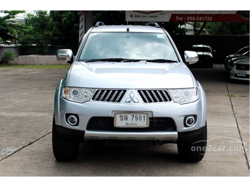 Mitsubishi pajero sport 2010