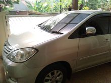 2011 Toyota Kijang Innova 2.0 G Luxury Pribadi