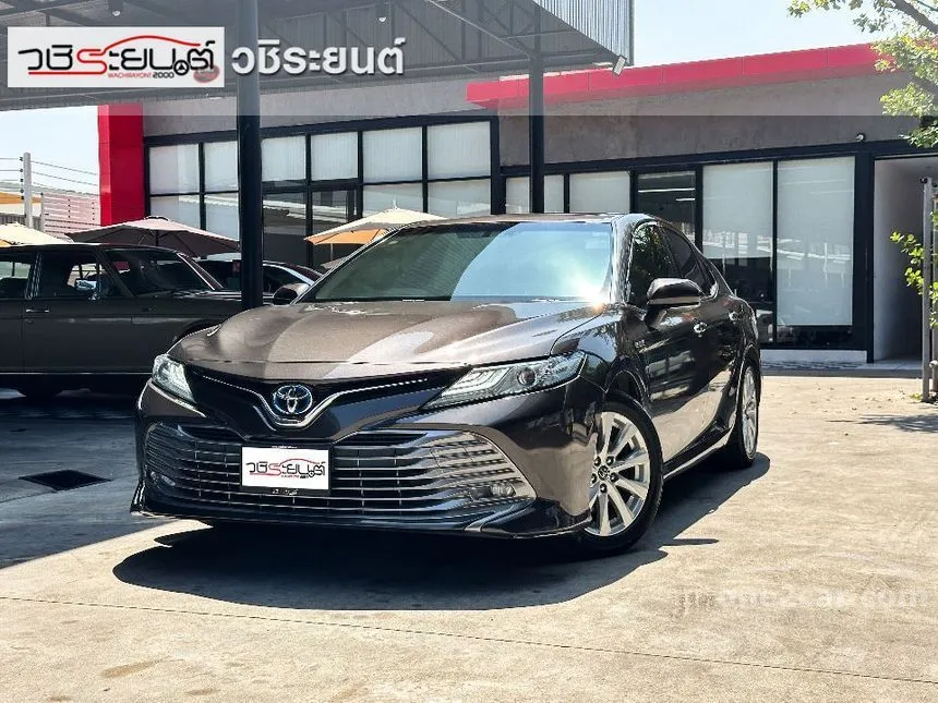 2019 Toyota CAMRY Hybrid Sedan