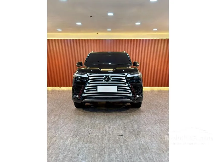 2023 Lexus LX 600 VIP SUV