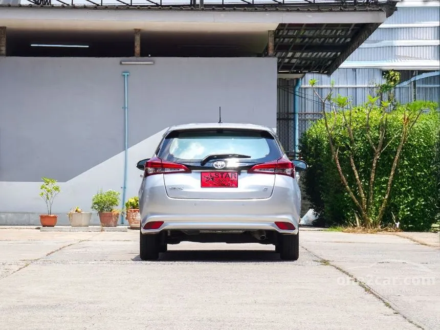 2018 Toyota YARIS E Hatchback