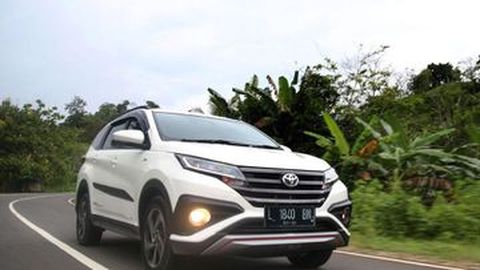 Gaikindo Minta Pajak Sedan Segera Turun
