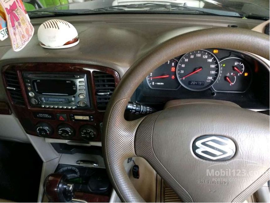 2004 Suzuki Grand Escudo XL-7 SUV