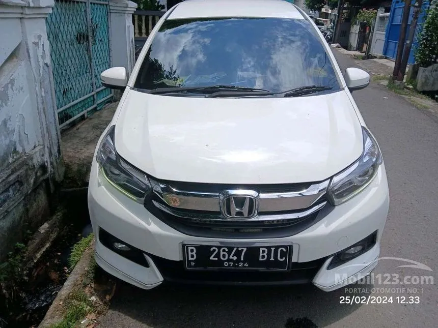 Jual Mobil Honda Mobilio 2019 E 1.5 di Sulawesi Selatan Automatic MPV Silver Rp 157.000.000