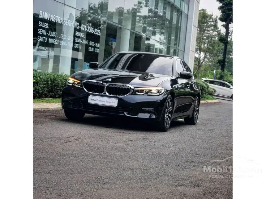 Jual Mobil BMW 320i 2022 Sport 2.0 di DKI Jakarta Automatic Sedan Hitam Rp 709.000.000