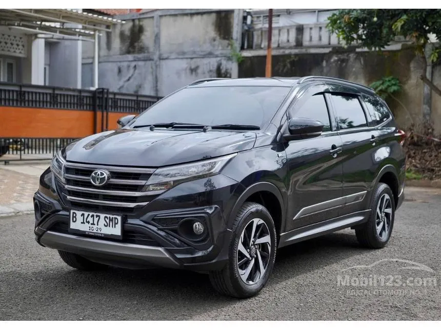 Jual Mobil Toyota Rush 2022 GR Sport 1.5 di DKI Jakarta Automatic SUV Hitam Rp 235.000.000