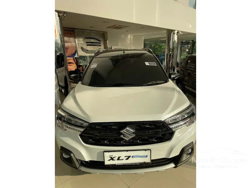 Jual Mobil Suzuki XL7 2024 ALPHA Hybrid 1.5 di Jawa Barat Automatic Wagon Abu