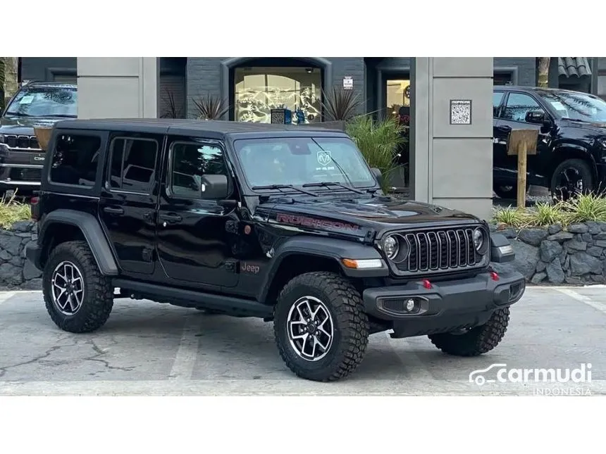 Jual Mobil Jeep Wrangler 2025 Rubicon Unlimited 4 Door 2.0 di Jawa Timur Automatic SUV Hitam Rp 2.389.000.000