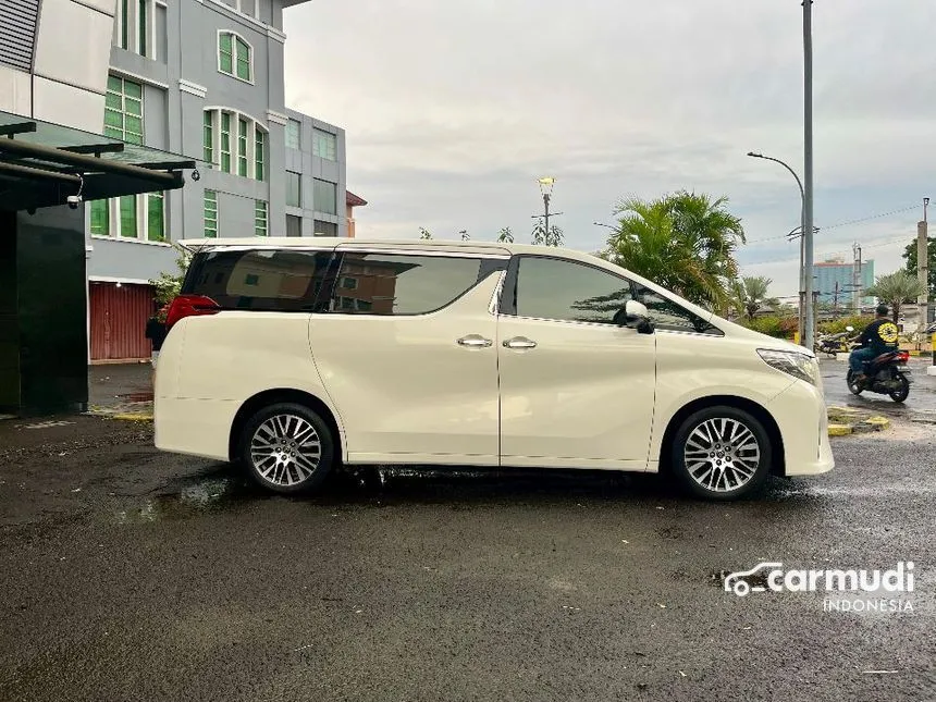 2015 Toyota Alphard G MPV