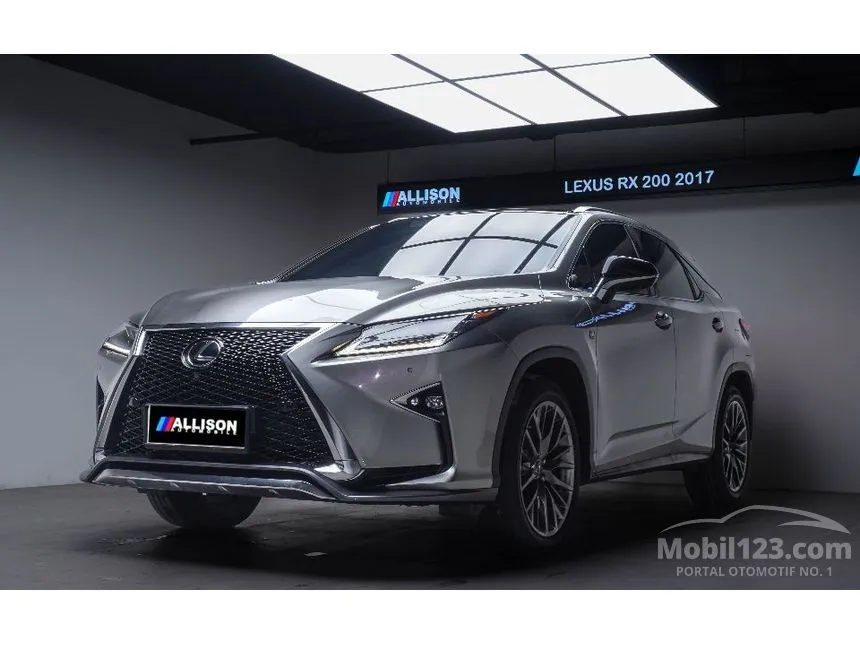 Jual Mobil Lexus RX 200t 2017 F Sport 2.0 di DKI Jakarta Automatic SUV Silver Rp 639.000.000