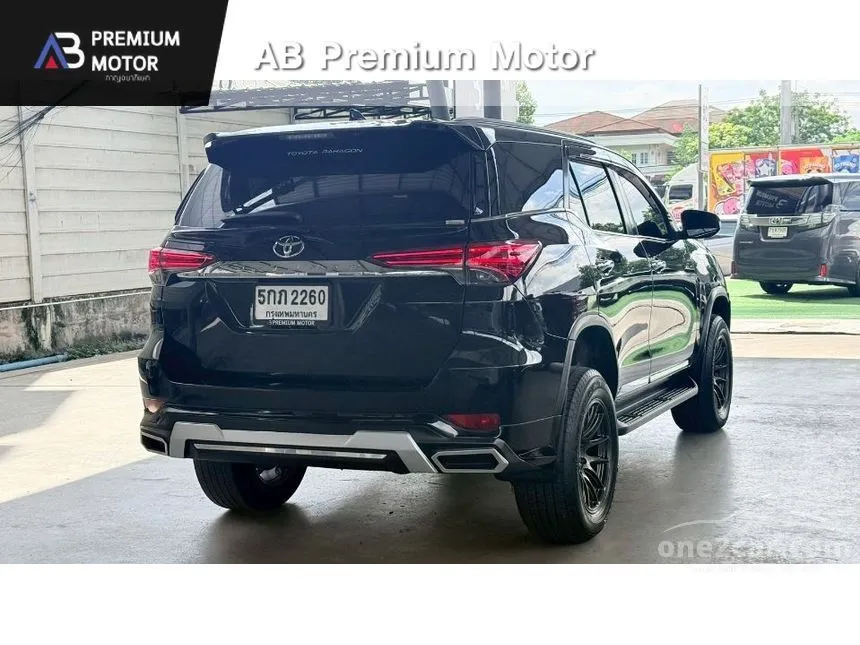 2016 Toyota FORTUNER V SUV