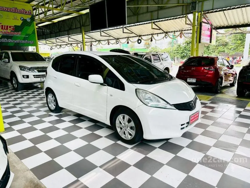 2012 Honda JAZZ V Hatchback