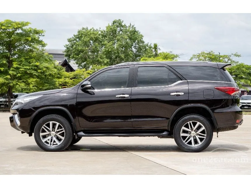 2017 Toyota FORTUNER V SUV