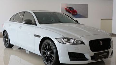 New Jaguar XF 2.0 Black Jack Hanya Dibuat 5 Unit