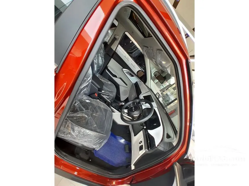 Jual Mobil KIA Carens 2024 Premiere 1.5 di Jawa Barat Automatic MPV Merah Rp 400.000.000