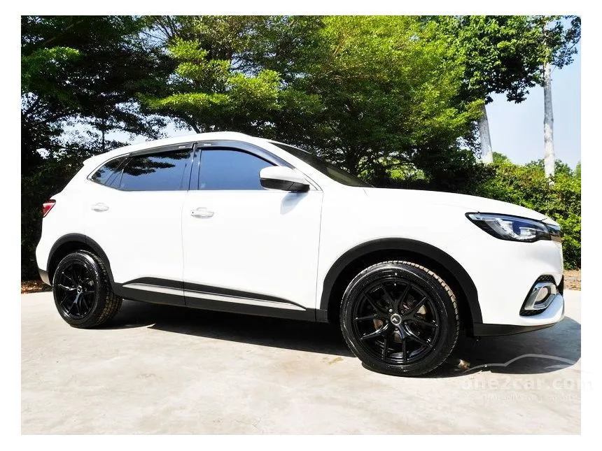 2020 MG HS D SUV