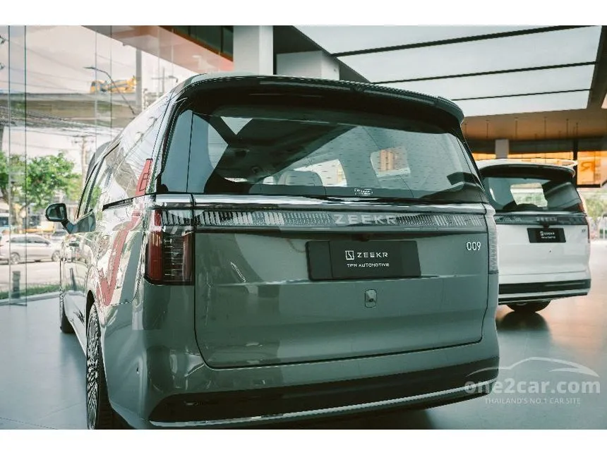 2026 ZEEKR 009 Flagship Van