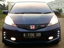 2012 Honda Jazz RS Automatic warna biru metalik. Pajak panjang, siap pakai. Bikin naksir