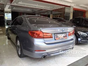 2018 BMW 520i 2.0 Luxury Sedan