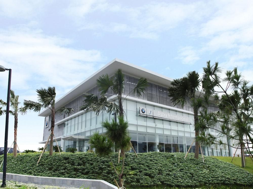 BMW Tutup Pabrik dan Dealer Selama PSBB, Penjualan via Online