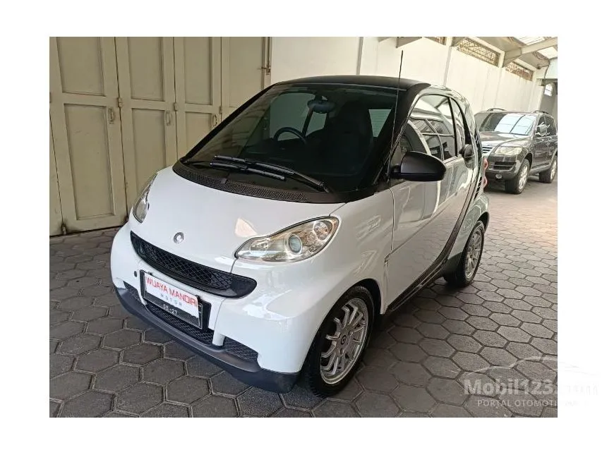 2011 smart fortwo Passion Coupe