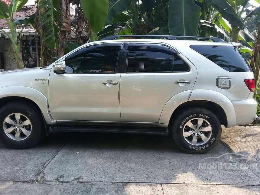 Jual Mobil  Toyota Fortuner  2008  V 2 7 di DKI Jakarta 