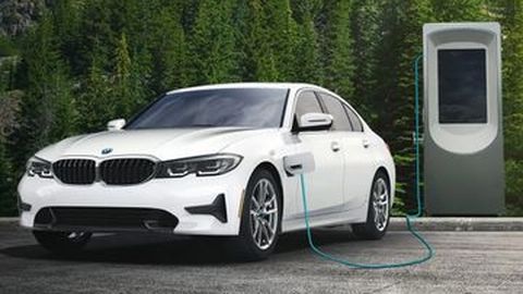 BMW Diskusikan Rencana Perakitan Mobil PHEV di Indonesia