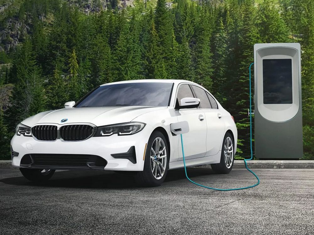 BMW Diskusikan Rencana Perakitan Mobil PHEV di Indonesia