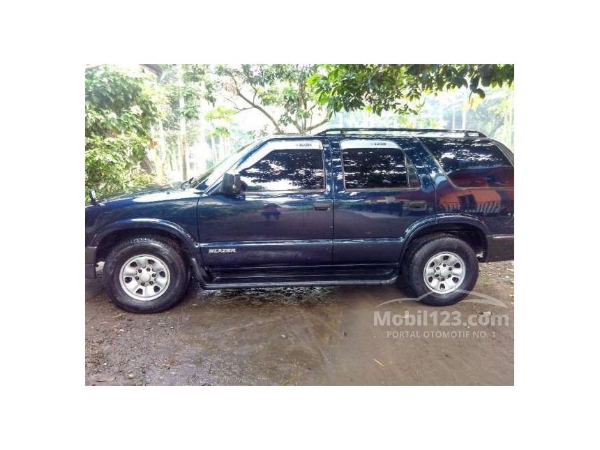 Jual Mobil Opel Blazer 2001 Montera LN 2.2 di Jawa Tengah Jual Mobil Opel Blazer 2001 Montera LN 2.2 di Jawa Tengah