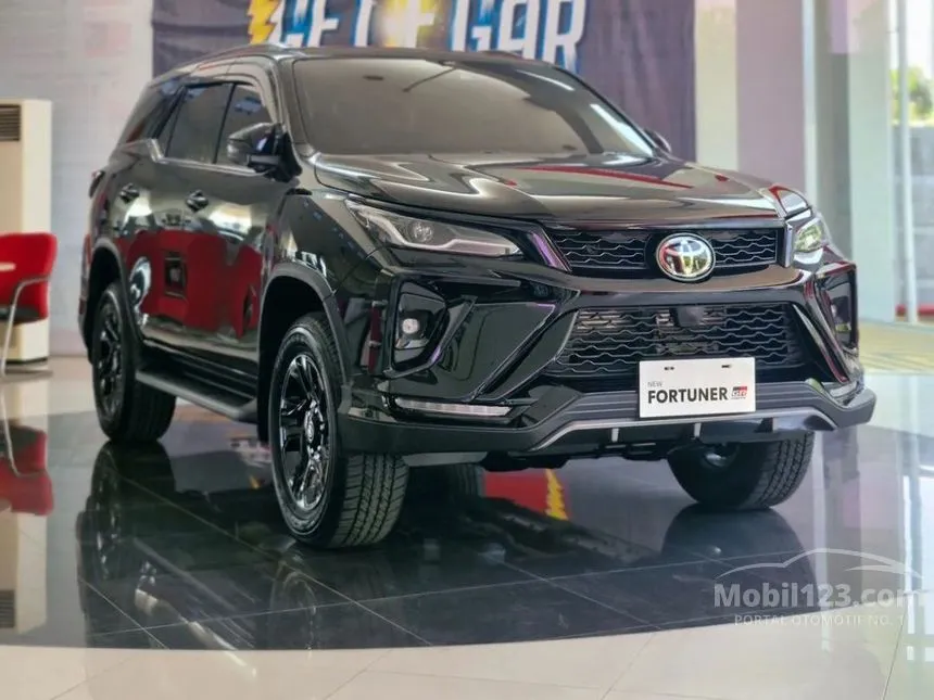 Jual Mobil Toyota Fortuner 2024 VRZ TSS GR Parts Aero Package 2.8 di DKI Jakarta Automatic SUV Hitam Rp 663.200.000