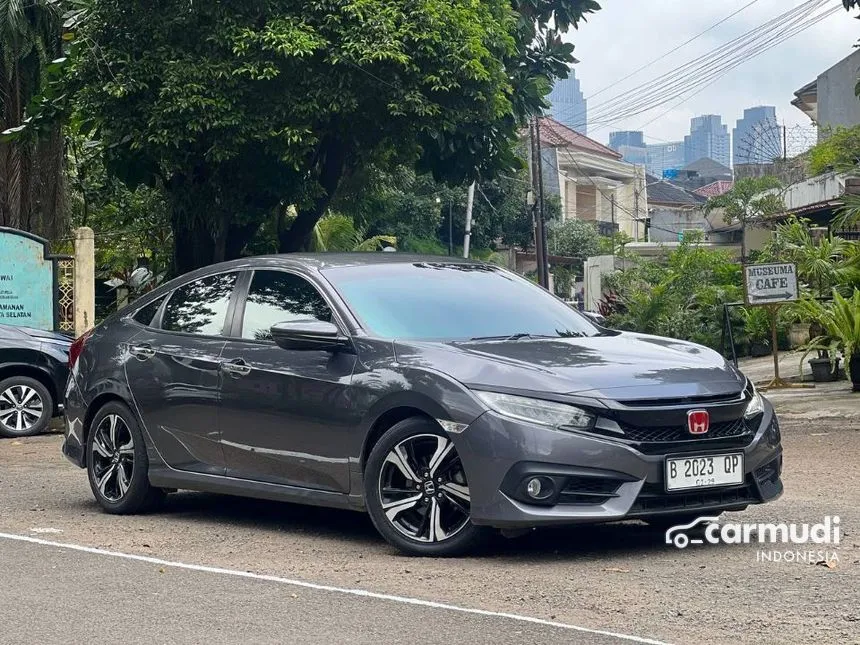 2016 Honda Civic ES Sedan