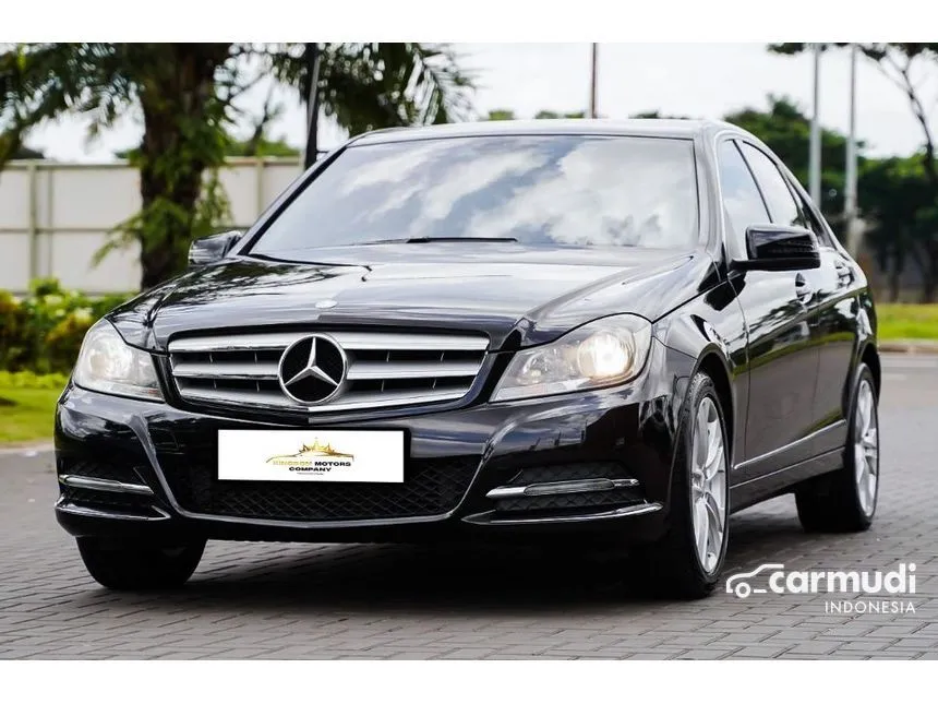 2013 Mercedes-Benz C200 CGI Avantgarde Sedan