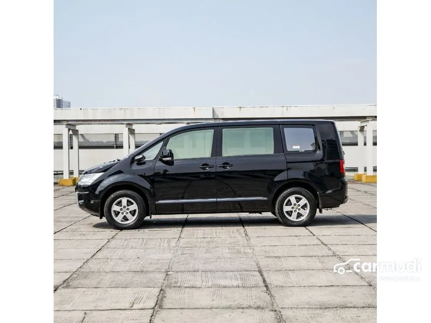 2015 Mitsubishi Delica D5 MPV