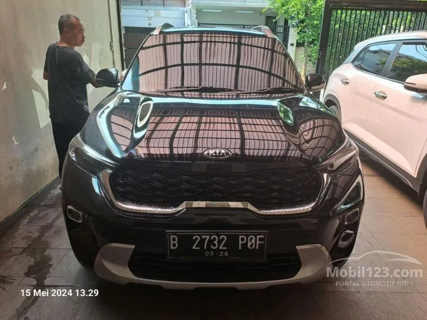 Jual Mobil KIA Sonet 2021 Premiere 1.5 di Banten Automatic Wagon Hitam Rp 242.000.000