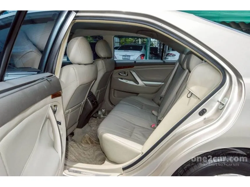 2010 Toyota CAMRY Hybrid Sedan
