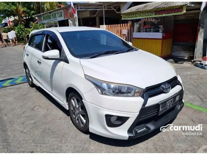 Jual Mobil Toyota Yaris 2015 TRD Sportivo 1.5 di Jawa Timur Automatic Hatchback Putih Rp 175.000.000