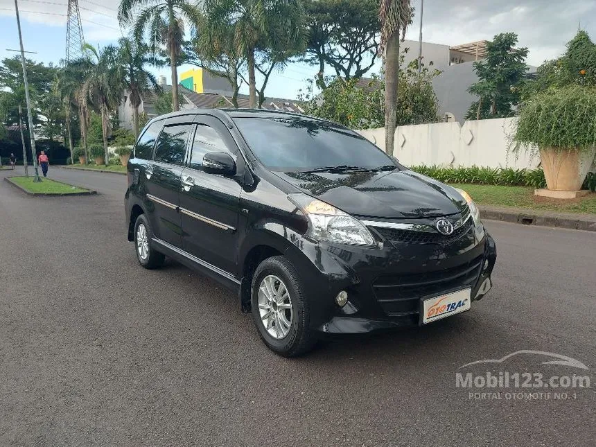 2013 Toyota Avanza Veloz MPV