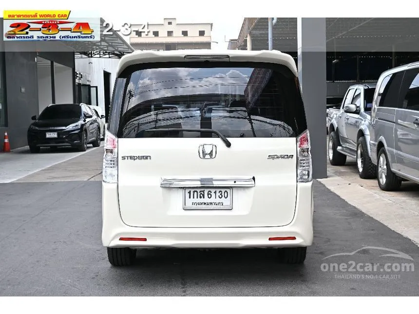 2013 Honda STEPWGN Spada JP Wagon