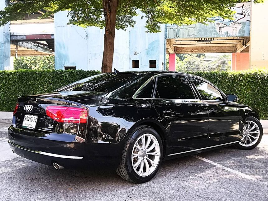 Audi a8 2012 года