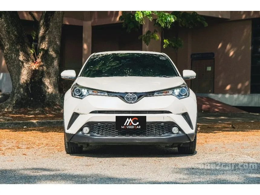 2020 Toyota C-HR Mid SUV