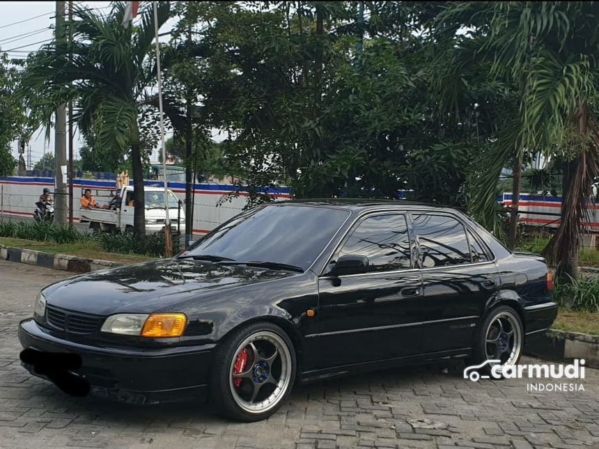 2000 Toyota Corolla SEG Sedan