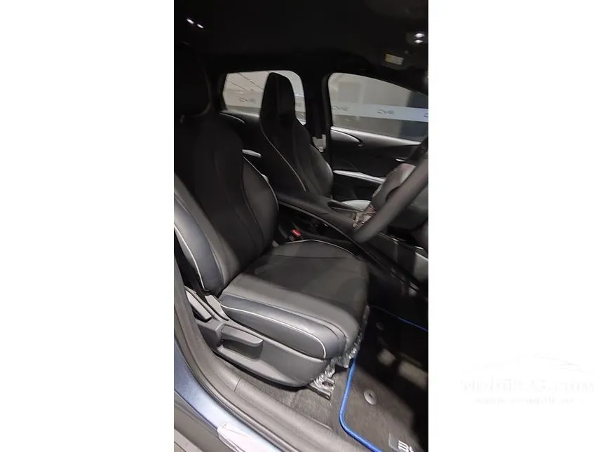 2025 BYD Dolphin Dynamic Standard Range Hatchback