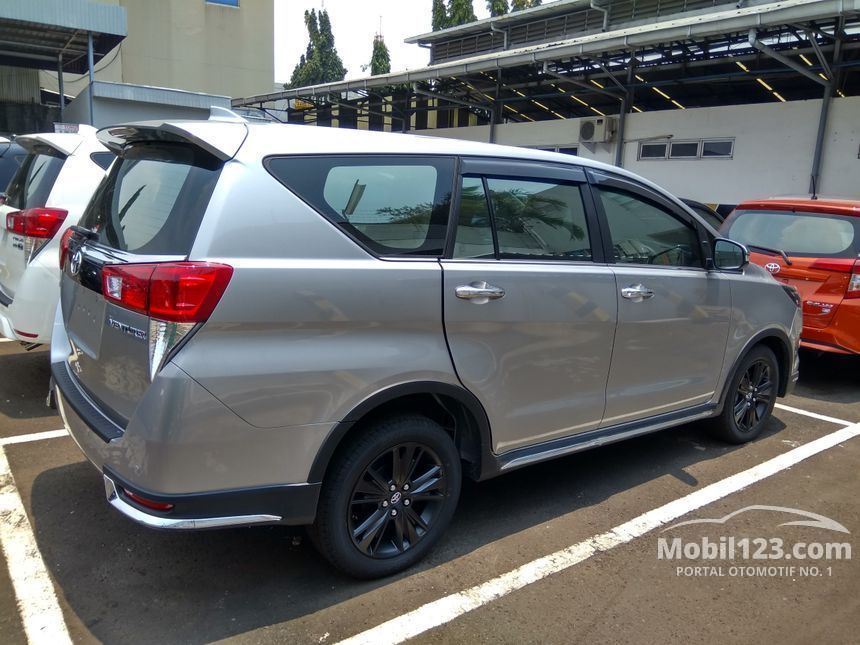 Jual Mobil Toyota Innova Venturer 2020 2.4 di DKI Jakarta Automatic