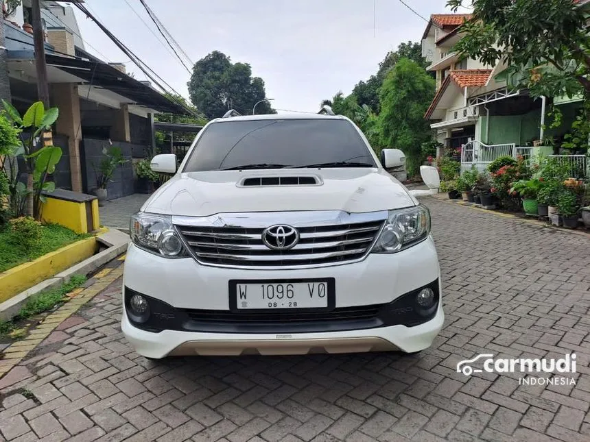 Jual Mobil Toyota Fortuner 2013 G TRD VNT 2.5 di Jawa Timur Manual SUV Putih Rp 260.000.000