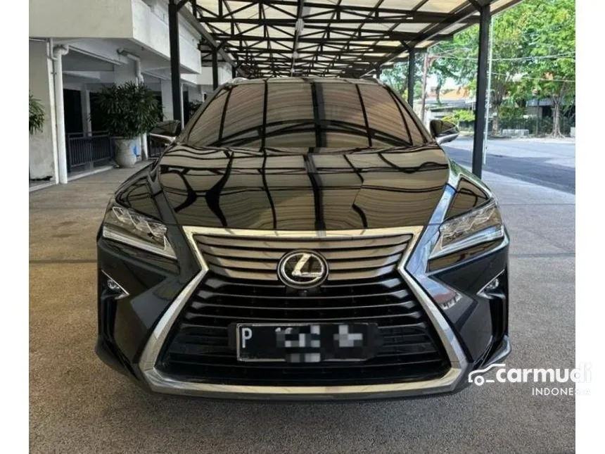 Jual Mobil Lexus RX300 2019 Luxury 2.0 di Jawa Timur Automatic SUV Hitam Rp 825.000.000