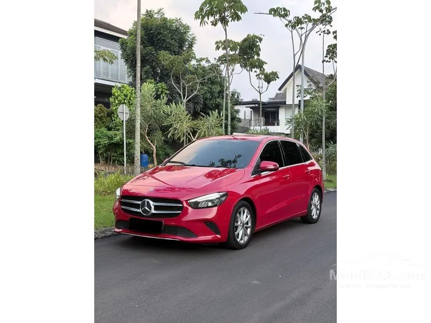 2018 Mercedes-Benz B200 Progressive Line Hatchback